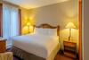 Nancy Greene's Cahilty Lodge - Hotel Room