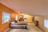 Retreat Overlooking Keuka Lake