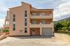 Apartments With A Parking Space Kastel Stari, Kastela - 19740