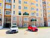Apartment In Residential Neighbourhood With Pool