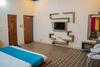 Hotel Real Out Of The Blue - Stay & Eatery