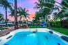 Waterfront Pool Dream Vacation