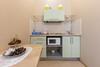 Hostal Valensija Studio Apartment Hotel