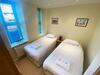 Pass The Keys Classy 2 Bedroom Apartment Amazing Beach Views