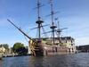 B&B Houseboat Between Amsterdam Windmills
