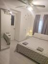 Hostal Adriana Downtown Guesthouse