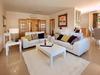 Hostal Oasis Parque Country Club