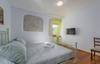 Hostal Holiday Home Peresiji 81