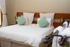 Hostal By Bush Telegraph Lodge