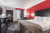 Hotel Clarion Inn & Suites