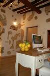 Bed & Breakfast Arch�