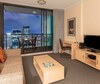 Hotel Oaks Charlotte Towers