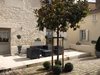 Hostal Maison Charles Maurice