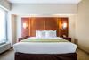 Hotel Comfort Suites At Woodbridge