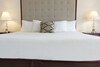 Hotel Travellers Beach Resort