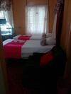 Hostal Holiday Home - Guest House