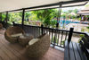 Hostal Ibiza House Phi Phi