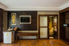Hostal Ibiza House Phi Phi