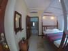 Hostal Tiny Royal Palace