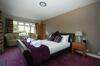 Hostal Riverside Cottage Guesthouse