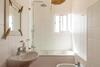 Hostal Utopia Guest House