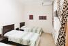 Hostal Trip.le Guest House