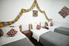 Hostal Trip.le Guest House