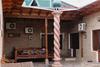 Hostal Trip.le Guest House