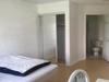 Hostal Toronto East Travelers Home