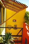 Hostal Leo's Baja Oasis